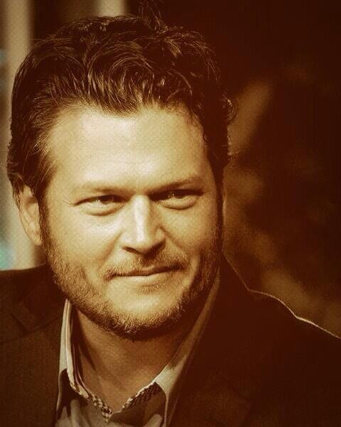 CindyRahal1's tweet photo. "@Big_Blake_Fans: @blakeshelton you're beyond perfect in my eyes 😍 http://t.co/nZWrnGfTyz" I agree!