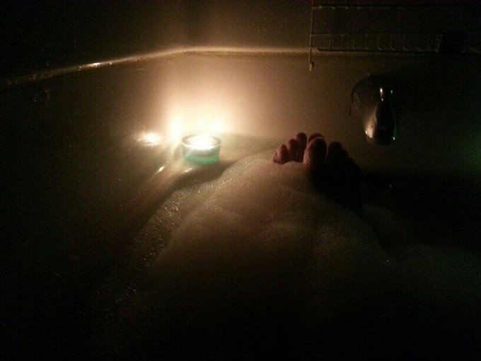 Bubbly Toes ;-) http://t.co/KQKbxY0Bz2<a href="/tag/asswednesday"class="tags"><span>#asswednesday</span></a>