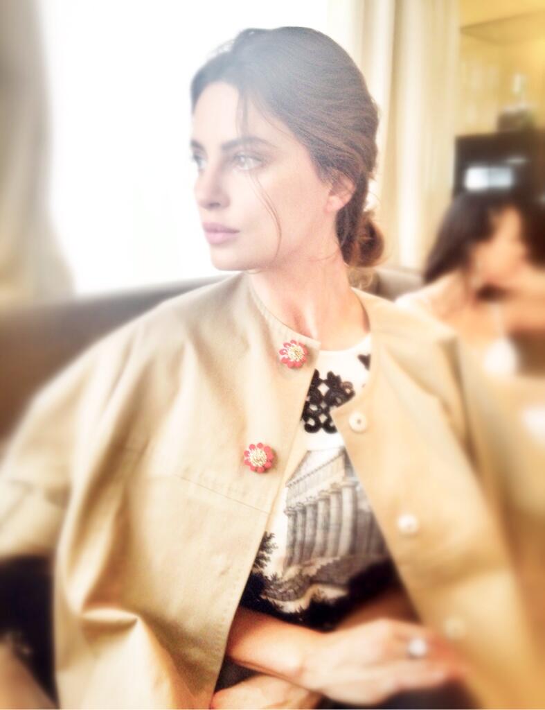 Happy to be invited in Cannes , tonight #RedCarpet #film #news #guess the # designer !!:) http://t.co/8SKciuKrPl
