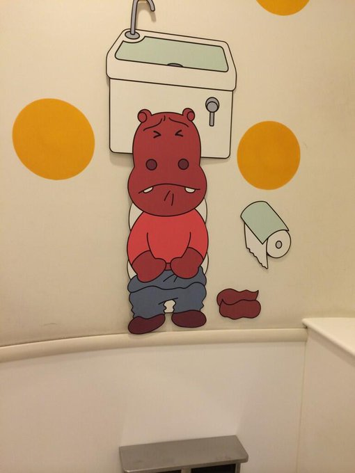 閲覧注意 アンパンマンミュージアムのトイレでカバオくんが痛恨の失敗 Togetter
