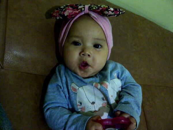 FgNovel's tweet photo. Sumpah, anak ini bikin kangen terus... CC : @tyas20189 http://t.co/bQNmMhI2rl