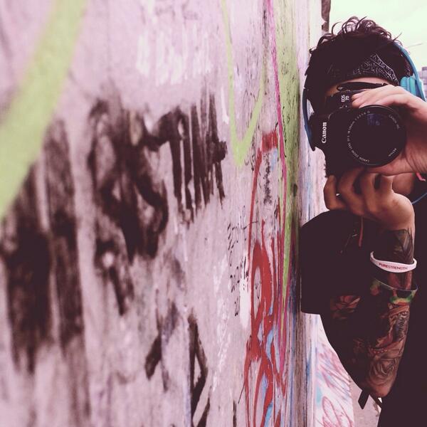 luke_brooks's tweet photo. @BrooksBeau and that's how this picture came about http://t.co/jakUxh7UWh