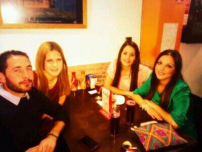 asun_ayala's tweet photo. @Fernandez5Ana @Planchos @VictoriaZoyo  vaya cuadro JeJejeje http://t.co/bkMvMfXkz3