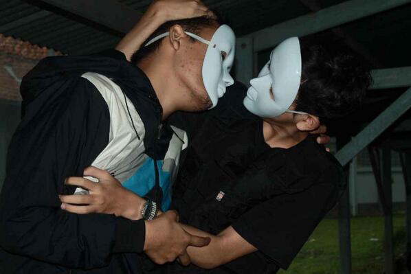 Sciencefive23's tweet photo. Sosweet bgt mereka @fadhilbariq @irfanardiansyh http://t.co/e9YjK09JpR