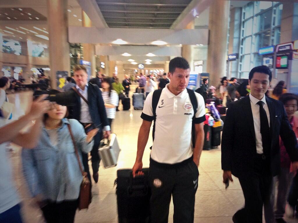 BoEMJSWIIAAatL5.jpg:large