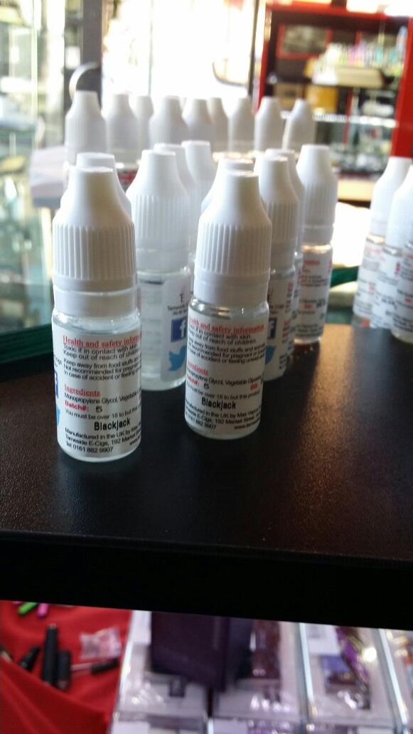 TamesideEcigs's tweet photo. @MyVaping can we send you our e liquids to review please? http://t.co/Ar0neaQgH1