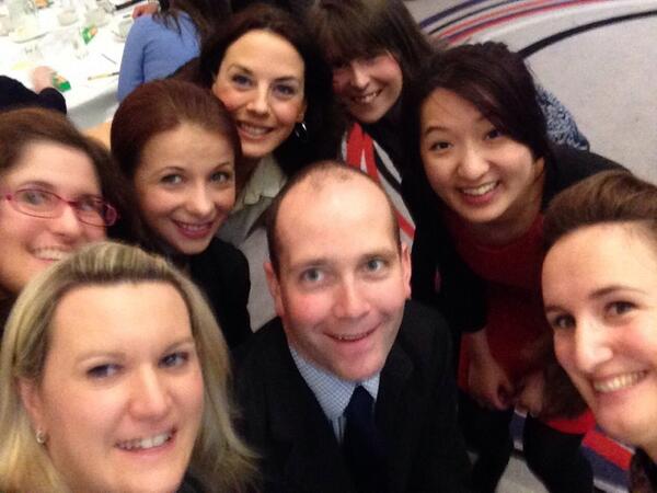 Amandamc01's tweet image. Table 5 ready to go