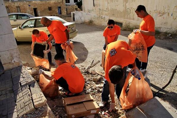 LumaQ's tweet photo. يا احلى أهل البلد في حملة تنظيف - الجبيهة
البلد نظيفة بأهلها
@ahelalbalad #jo #Amman #BeAmman http://t.co/6I0HGEtMUn