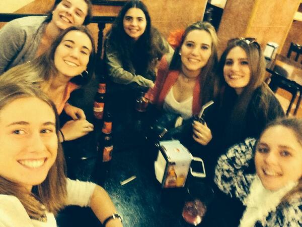 AngelaDiazJC's tweet photo. ¿Recordáis? Quedamos que en las buenas y en las malas estaríamos juntas ♡ http://t.co/Rl2jRjvApg