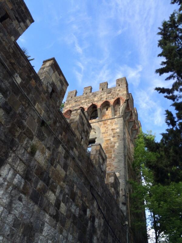 LAPOCIATTI's tweet photo. @castellovincigliata #FollowYourRoots http://t.co/9zesj6zpe9