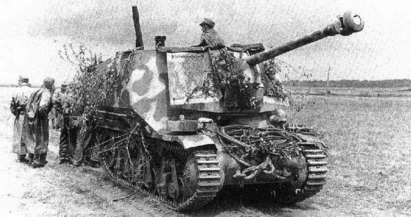 HistoriaIIGM's tweet photo. Marder I, de la 21 División Panzer en Normandía, 1944. http://t.co/PrXuY32BOc