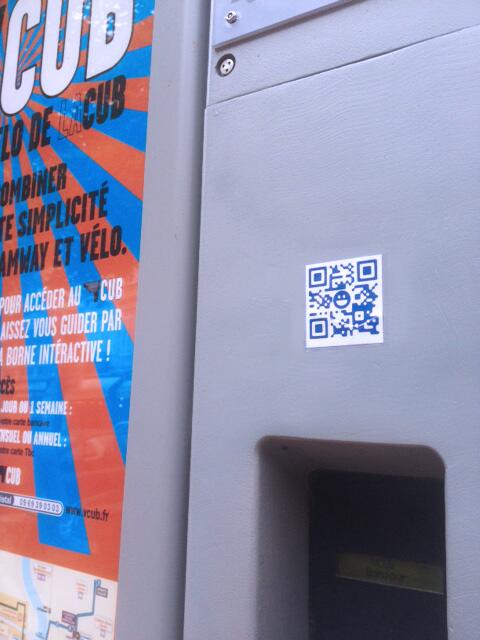 UGO s'incruste #streetmarketing #VCUB #mobihack