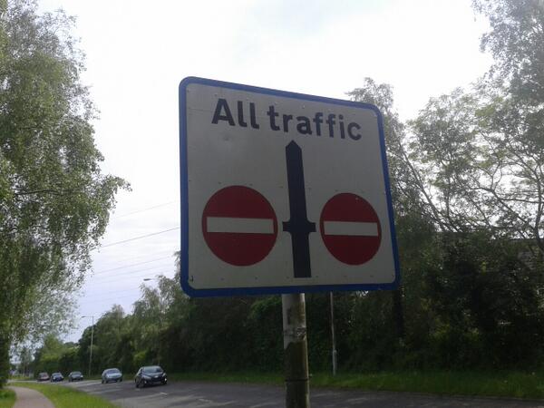 jasonmfalconer's tweet image. Shouldnt this sign say 'all traffic in single occupants queues' ? #happyhours #jointhequeue
