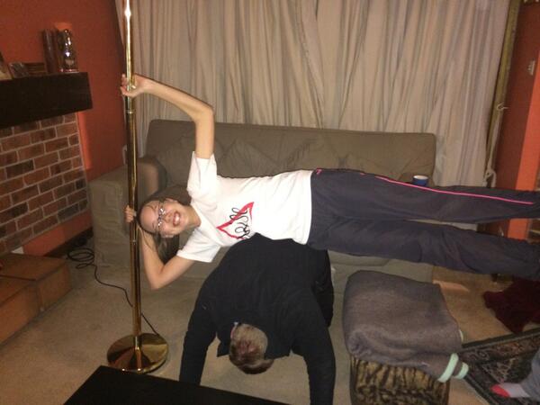 Mannyjos's tweet photo. One direction! @947Highveld @Anele #947Directioners #947drive http://t.co/3t0BJoUKfc