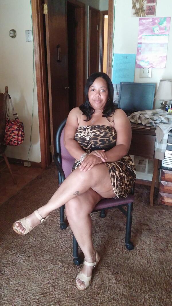 boot197262's tweet image. Chill in😘