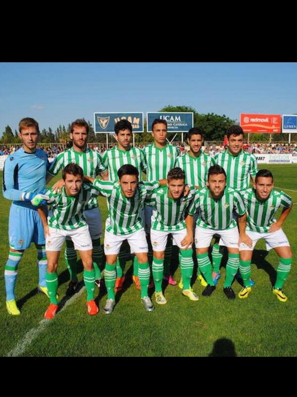 Betis_B's tweet photo. RT si crees que el Betis B asciende a Segunda B. Vamos a darle RT y a animar a nuestros grandes jugadores. #SíSePuede http://t.co/7rM68CvQMK