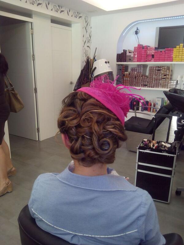 epokas1's tweet photo. Que look quieres lucir en tu próximo evento? http://t.co/vb8uecHP13