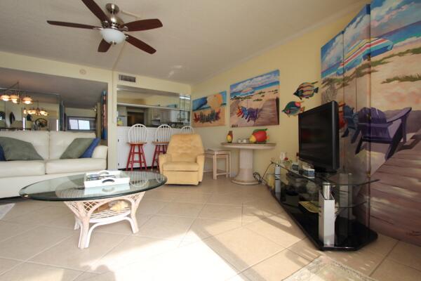 PanamaBeachTime's tweet photo. Mariner West 409 Gulf-front 1BR/2BA; Great Gulf Views;Balcony;  Awesome Master Bath; Sleep 6; http://t.co/si2jCDqFdR http://t.co/GUA8w9UHu8