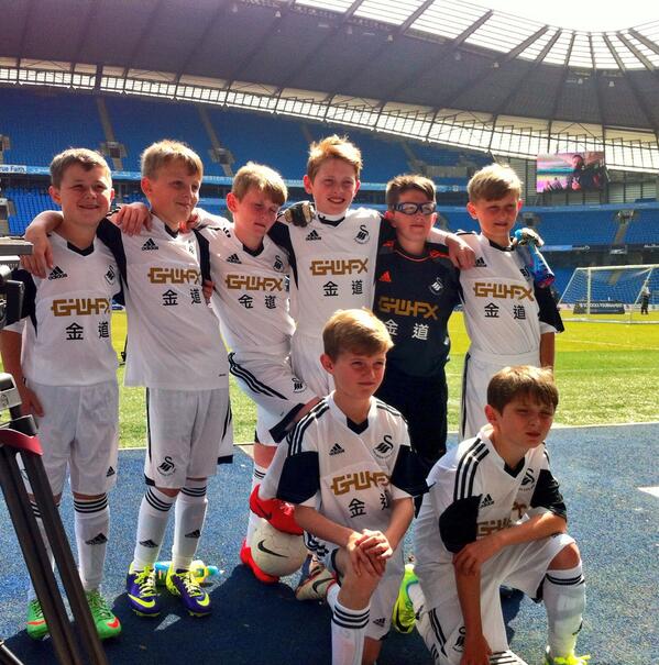 @steffphillips <a href="/plschools/">Joachim Graff</a> well done ysgol Dewi Sant.