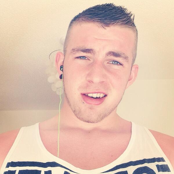 wishlistboy's tweet photo. Need some new vests 😜 #paypigs #moneyfetish #paypal                    Daniel-andrews1@hotmail.co.uk http://t.co/mgbKRnjMgc