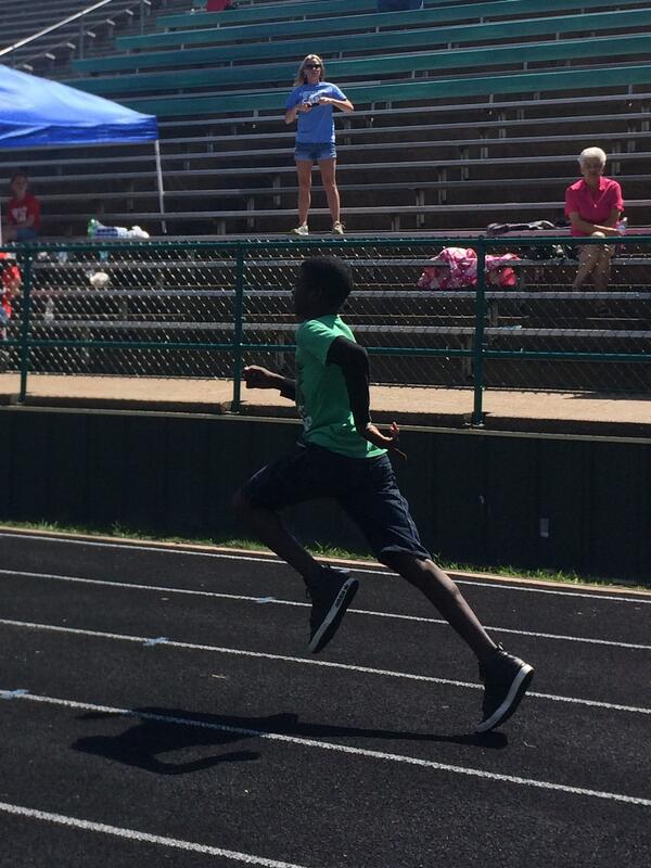 MsRichardsclass's tweet photo. #fieldday was a great success!  All of my students had such a great time and were such great sports! #futuretrackstar http://t.co/cb41ZnOO6B