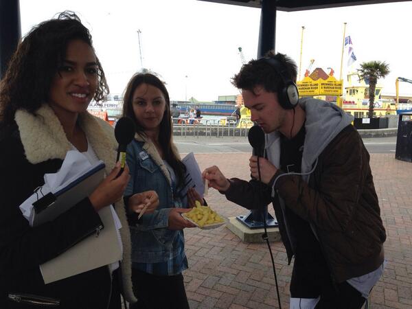 NewsLabBU's tweet photo. Our presenters trying some chips whilst live on air! #tourismOB #Poolequay http://t.co/ybljiwkh1C