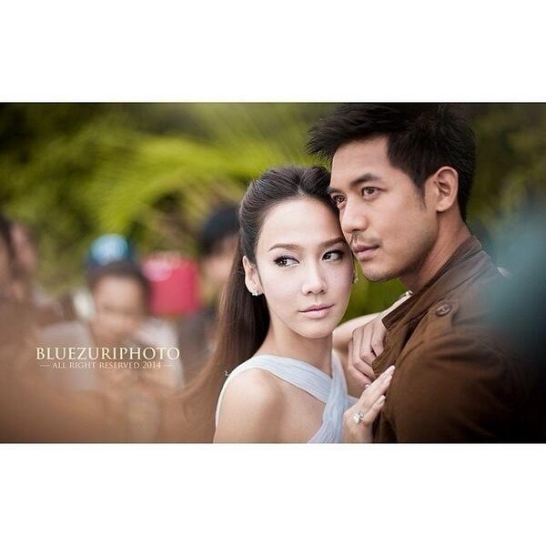 ฝากละคร #พราว ด้วยนะคะ :)