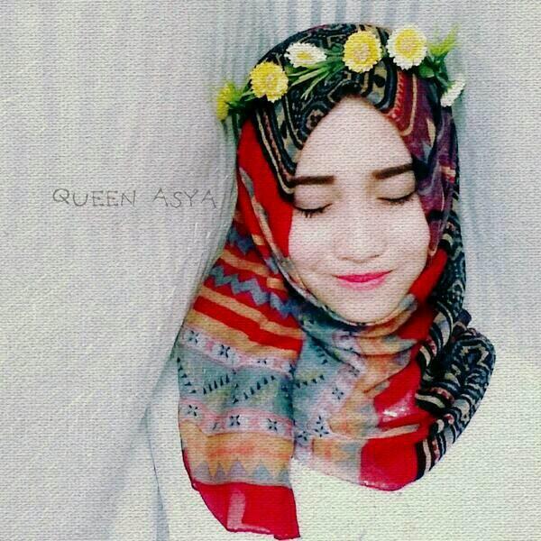 _SyasyaSolero_'s tweet photo. She is my Queen Heart @Ctssra. I love you, You're so Cute and Beautiful Girl that I know ♡ #LoveYou #QueenAsya http://t.co/MmtvPTSfDM