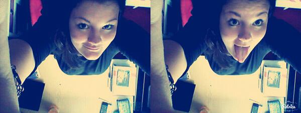 69mimS's tweet photo. how are you ?? :) :*  boredom at #home# http://t.co/yrfIyOEjsj