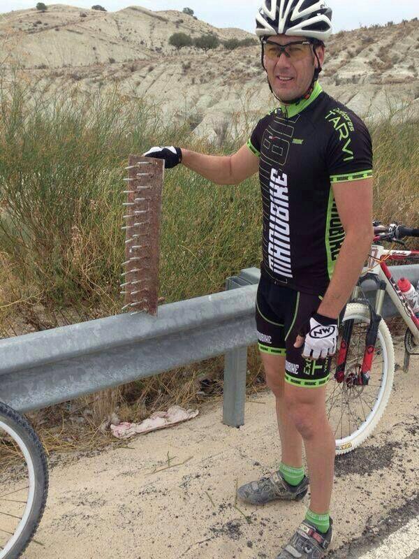 mtb_postureo's tweet photo. Continúan las trampas para ciclistas, esta vez en Murcia... Cuantas desgracias van a tener que ocurrir? @A3Noticias http://t.co/tDAdtK8Hoy