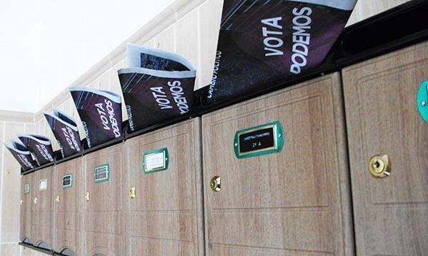 PODEMOS's tweet photo. Envía una  #CartaPodemos a tus vecinos http://t.co/sYnLuywaQK Imprime y buzonea http://t.co/8gFY3uAZrF