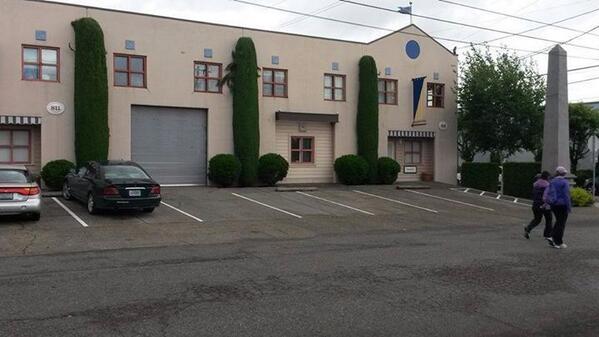 GeorgeTakei's tweet photo. From a fan in Portland. The bushes are just so excited... http://t.co/8YHKUjxqvS