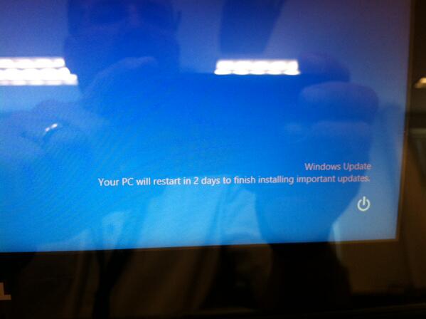 PaulHill_io's tweet image. I&apos;m so pro Mac that people send me pictures like this all the time #PCprobs