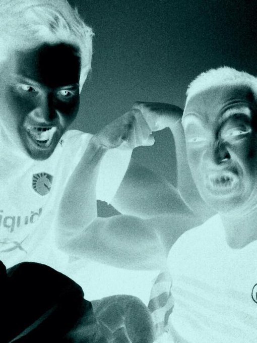 Watch Max Broecker's leaked NSFW photo on TwXstars