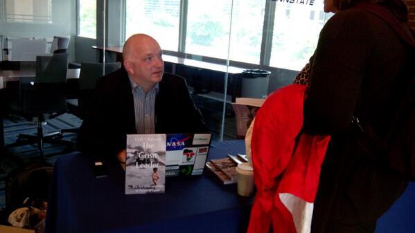 gislio's tweet image. Are you at #iscram2014 &amp;amp; want to buy a signed copy of my new book The Crisis Leader - visit me next to Cybertorium