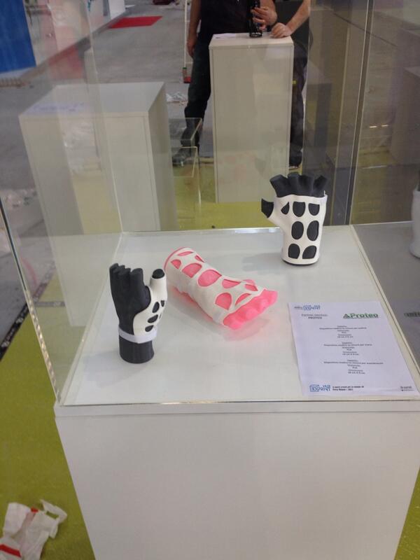 3DPrintHub's tweet photo. @ProteoMed a #3dprinthub da domani a Bologna. Sanità e stampa3d non sono mai state così vicine #3dprinting http://t.co/0BXsrUvHCi