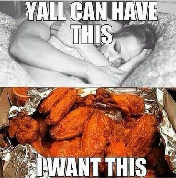 haelyk_'s tweet image. 😩😋 #wingaddict