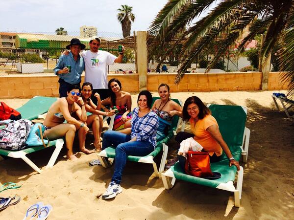 Martadup's tweet photo. Que dura es la vida de maestro!!!☺️☺️ http://t.co/lrH41gLcj8
