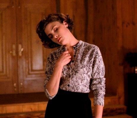 I've got a habbit - I just have to get obsessed with a female character from a movie I watch. Oh, Audrey.. #TwinPeaks
