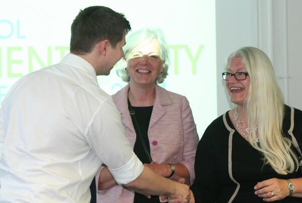 BristolPtSafety's tweet image. Conf scenes-7 @PalladiumSW award to Charles Durdin for &apos;Yeovil Twin Bin Quality Improvement Project&apos; poster #BPSC2014