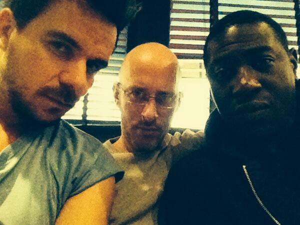 <a href="/rouda129H/">Rouda</a> <a href="/AChevrollier/">Antoine Chevrollier</a> retour de Cannes, je lâche le glamour pour les vrais sosses ! #realrecognizereal #potes