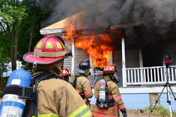 johnmbuckman's tweet photo. Vertical plane, control the flow path are just two examples of new terminology fire dynamics. http://t.co/lz0OdP314g