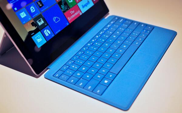 WindowsCentral's tweet photo. Our Surface Pro 3 page brings together the news, forum threads and more for anything #SP3! http://t.co/myWu4R7m9i http://t.co/pHWknwlxKm