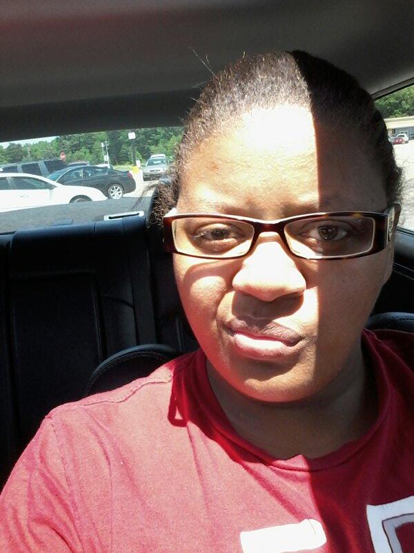 lovesayden48's tweet photo. Ready to get off work #SunRoofBack tho look a mess but #idgaf #beautiful #sunnyday http://t.co/gqKDjFvSbA