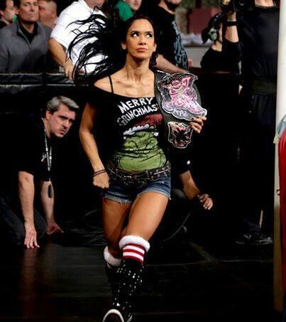 ComGAINT's tweet image. Aj wish you a sexy christmas