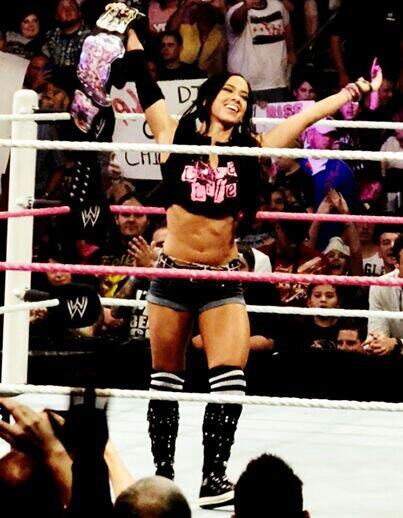 ComGAINT's tweet image. Did you ever see a more hotter then this girl i didn't and il never well cause she is the hottest girl in the world