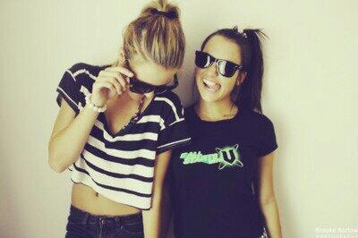 UnicornsFraud's tweet photo. Me and shaya http://t.co/hDdHtTuXpm