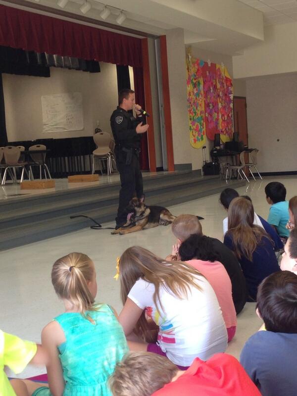 Cheatham5thCS's tweet image. We were lucky to have Allen Police Department K-9 unit out today to show us what they do. #BCES5