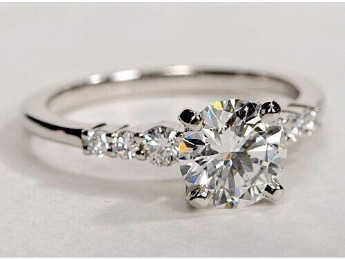 Fabiennexily's tweet photo. “@DiyMakeupx: Simple is beautiful💍👌💎💋 . ` http://t.co/gpVHwAIyq2”