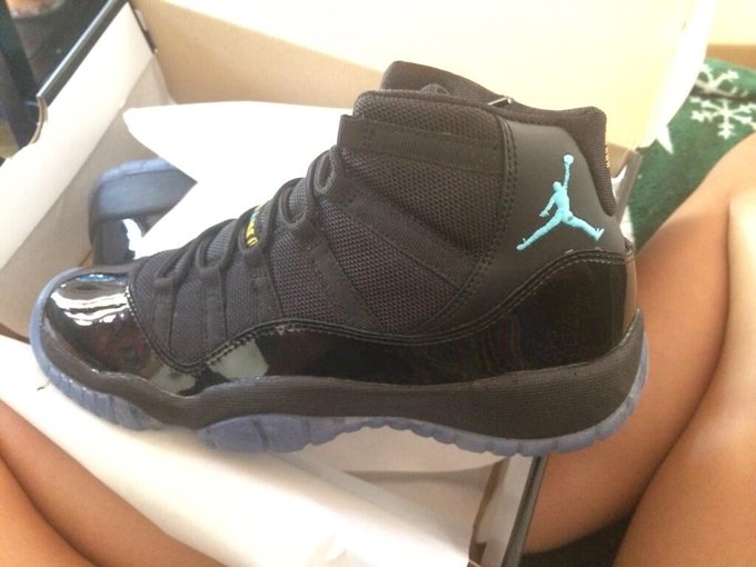 My blues came today 😁😁💙 #Jordan http://t.co/i2MOcYxlHH<a href="/tag/jordan"class="tags">#Jordan</a>